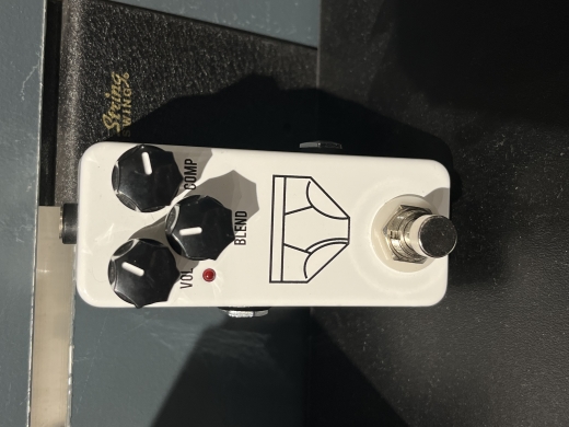 Gear Hunter | JHS Pedals - WHITEY TIGHTY